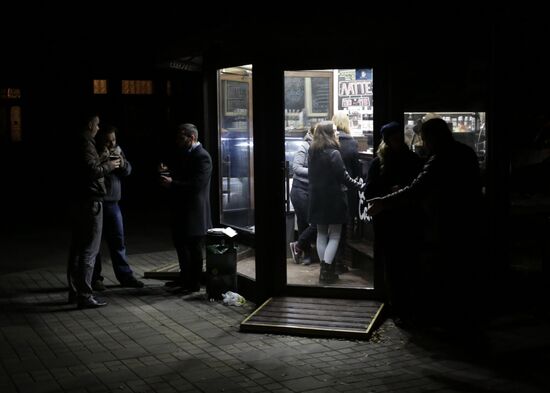 Power outage continues in Crimea