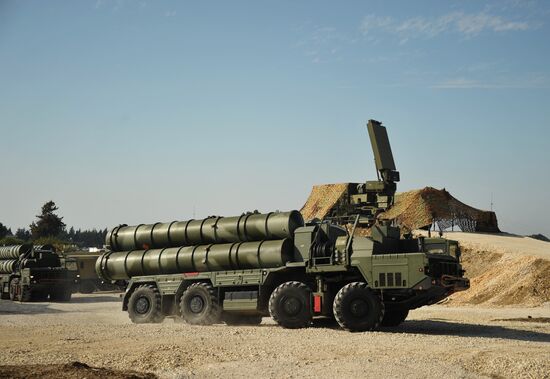 Russia deploys S-400 air defence missile system in Syria