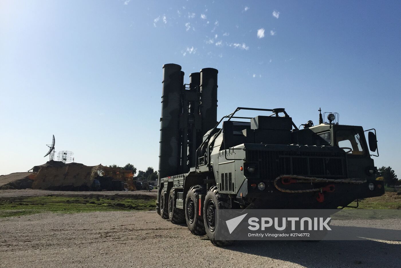 Russia deploys S-400 air defence missile system in Syria