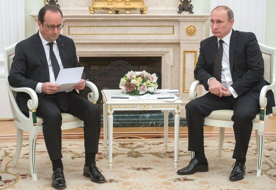 President Putin meets with French President François Hollande