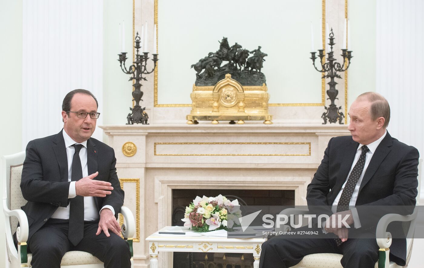 President Putin meets with French President François Hollande