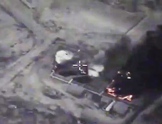 Russian Air Force strikes Islamic State positions in Syria