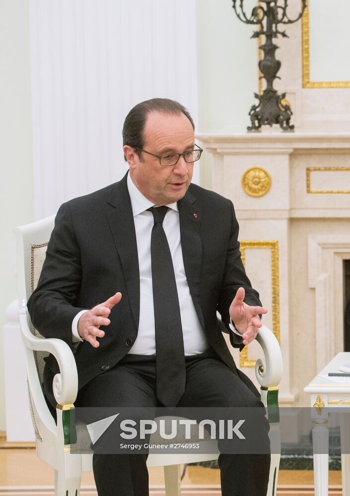 President Putin meets with French President François Hollande