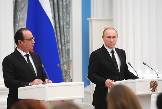 President Putin meets with French President François Hollande