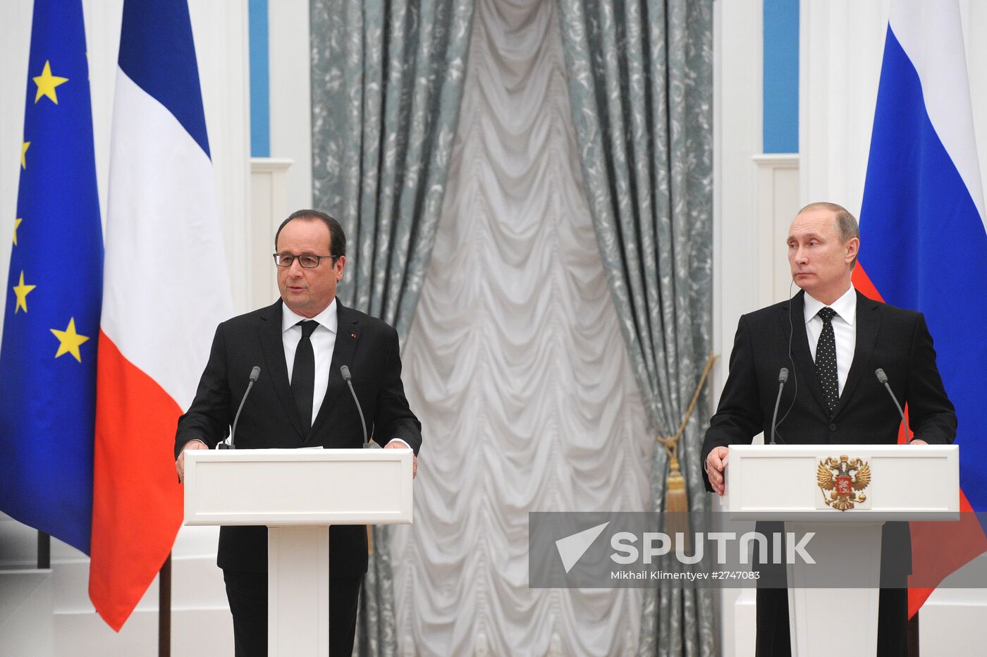 President Putin meets with French President François Hollande