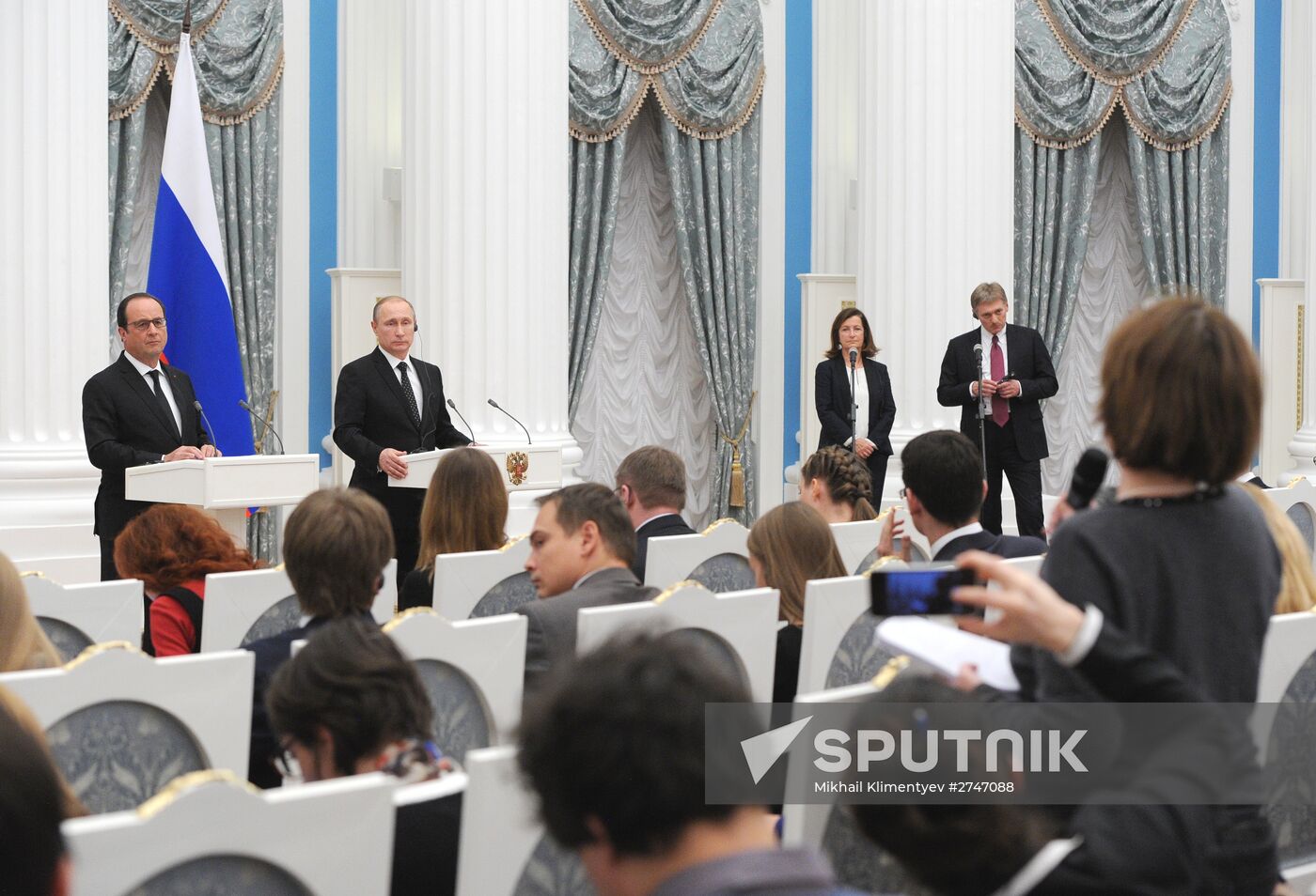 President Putin meets with French President François Hollande