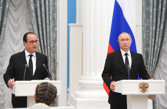 President Putin meets with French President François Hollande