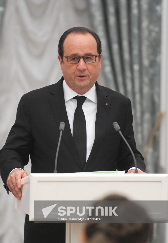 President Putin meets with French President François Hollande