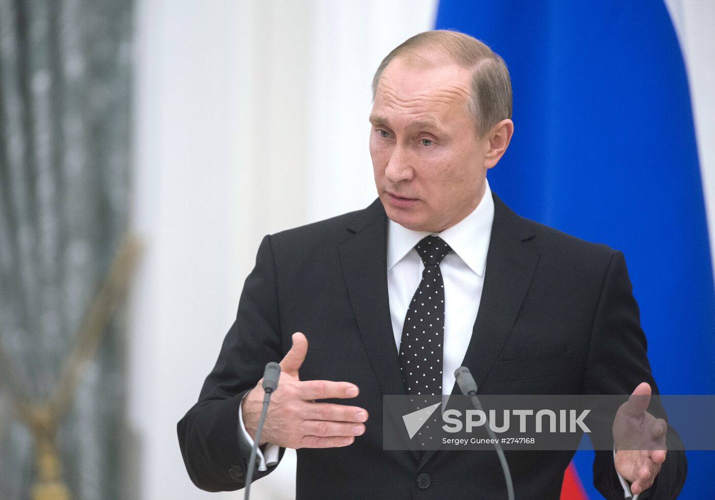President Putin meets with French President François Hollande