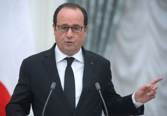 President Putin meets with French President François Hollande
