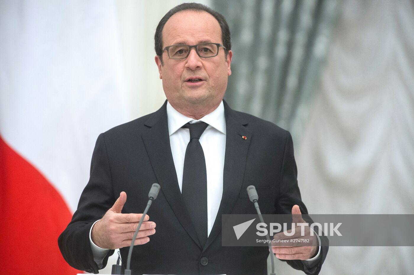 President Putin meets with French President François Hollande