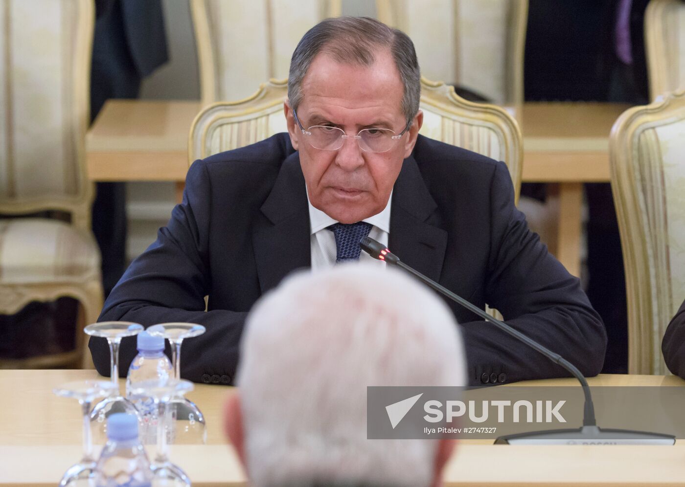 Foreign Minister Sergei Lavrov meets with Syrian counterpart, Walid al-Muallem