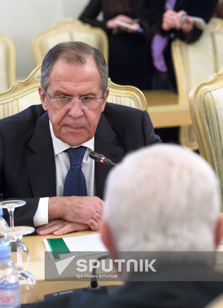 Foreign Minister Sergei Lavrov meets with Syrian counterpart, Walid al-Muallem