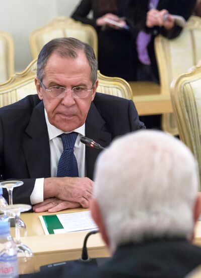 Foreign Minister Sergei Lavrov meets with Syrian counterpart, Walid al-Muallem