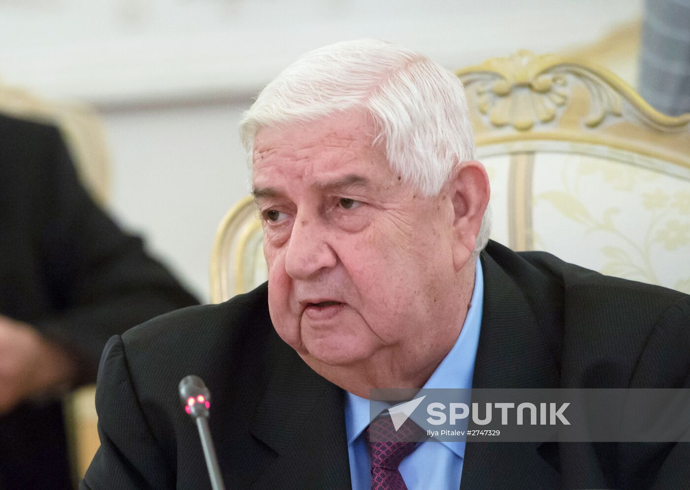 Foreign Minister Sergei Lavrov meets with Syrian counterpart, Walid al-Muallem