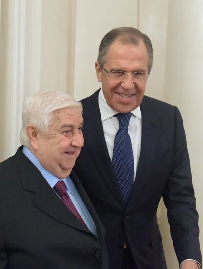 Foreign Minister Sergei Lavrov meets with Syrian counterpart, Walid al-Muallem