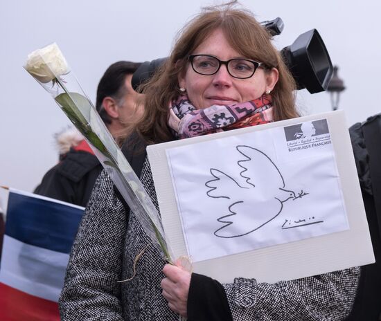 National memorial ceremony for Paris terrorist attack victms