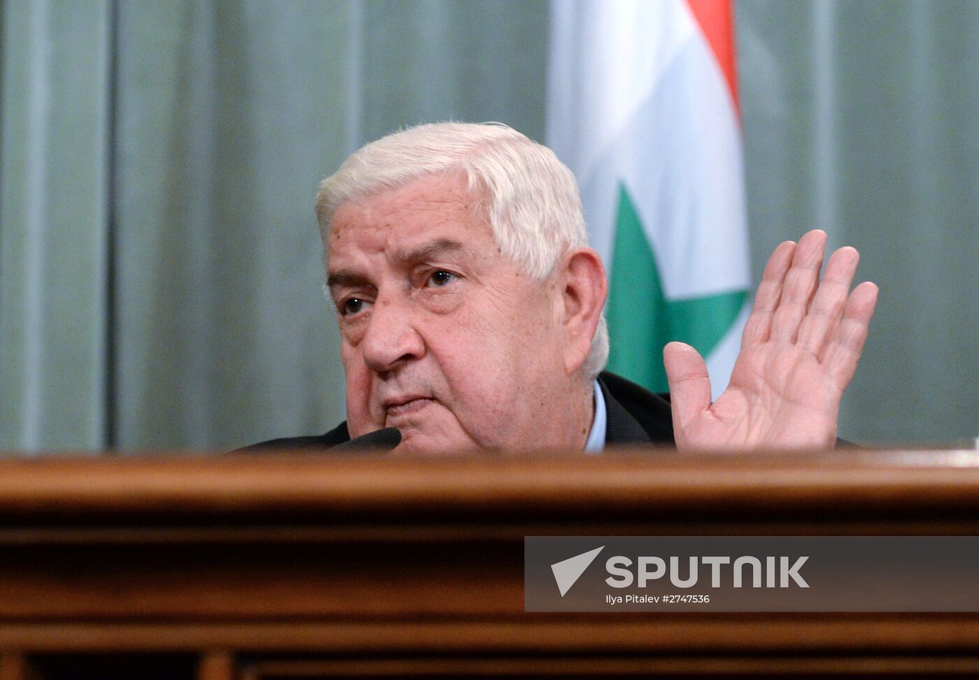 Foreign Minister Sergei Lavrov meets with Syrian counterpart, Walid al-Muallem