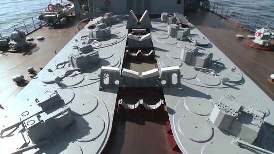 Moskva cruiser reached Latakia coast for air defence