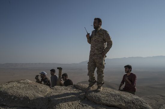 Forward positions of Syrian Armed Forces fighters near Palmyra