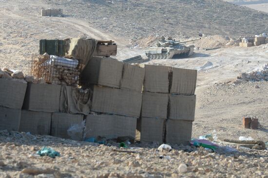 Forward positions of Syrian Armed Forces fighters near Palmyra