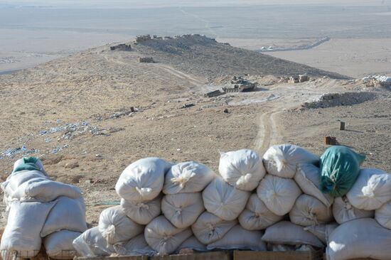 Forward positions of Syrian Armed Forces fighters near Palmyra