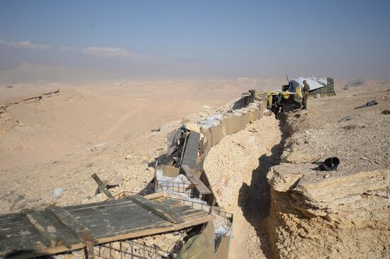 Forward positions of Syrian Armed Forces fighters near Palmyra