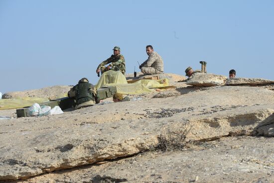 Forward positions of Syrian Armed Forces fighters near Palmyra