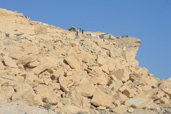 Forward positions of Syrian Armed Forces fighters near Palmyra