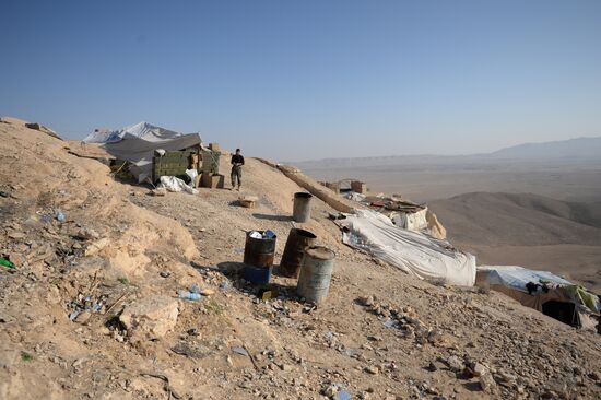 Forward positions of Syrian Armed Forces fighters near Palmyra