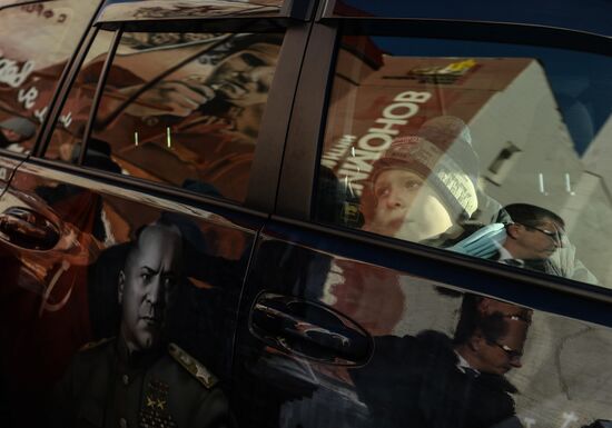 Konstantin Simonov's graffiti portrait unveiled in Moscow