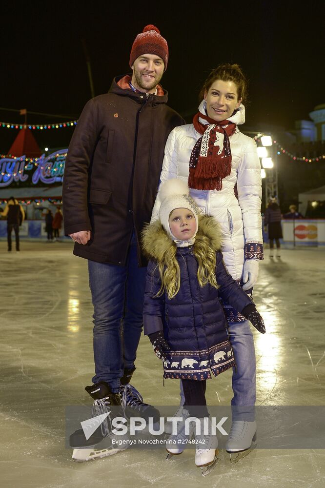 GUM Skating Rink and GUM Fair open at Red Square