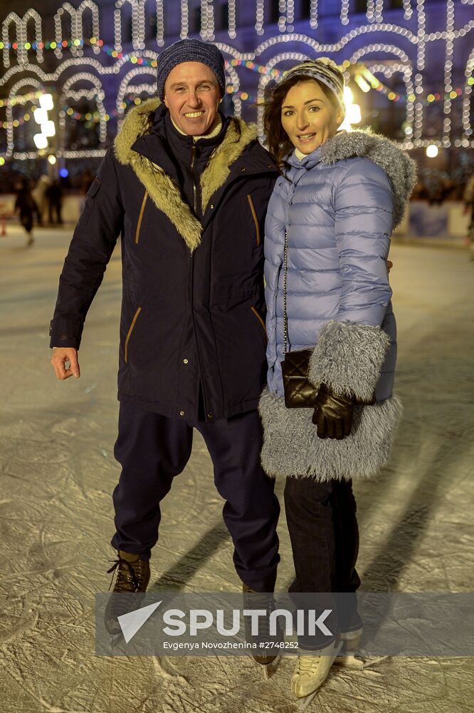 GUM Skating Rink and GUM Fair open at Red Square