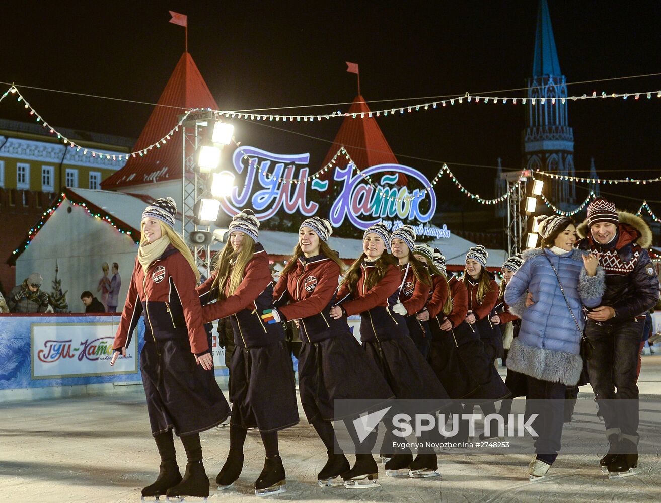 GUM Skating Rink and GUM Fair open at Red Square