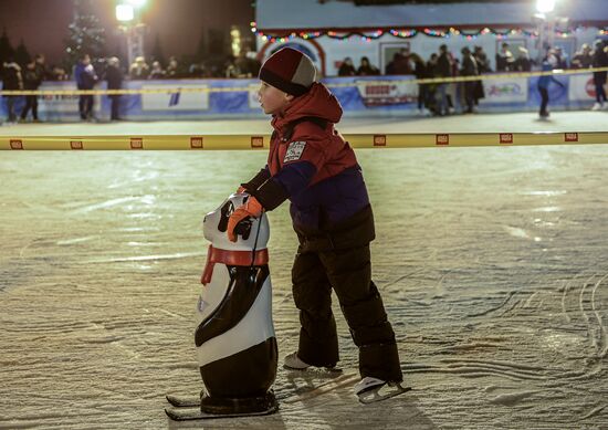 GUM Skating Rink and GUM Fair open at Red Square
