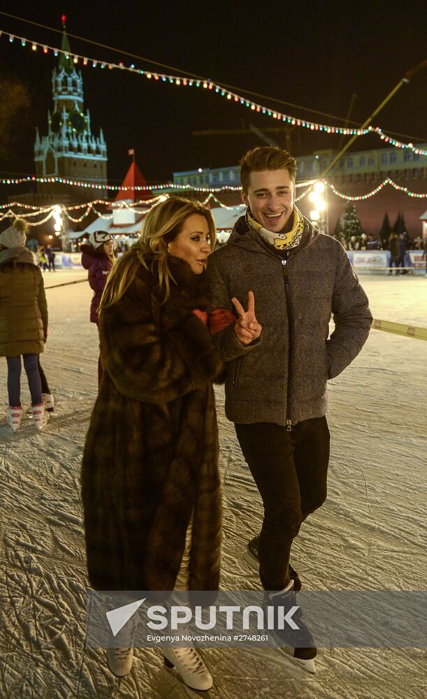 GUM Skating Rink and GUM Fair open at Red Square