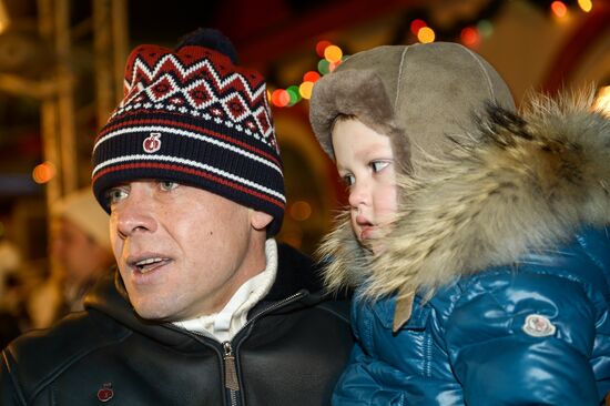 GUM Skating Rink and GUM Fair open at Red Square