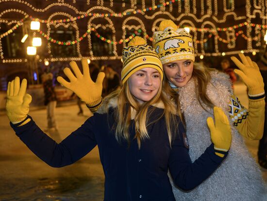 GUM Skating Rink and GUM Fair open at Red Square