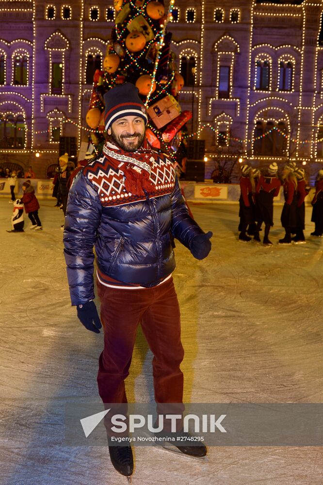 GUM Skating Rink and GUM Fair open at Red Square