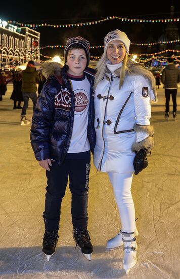 GUM Skating Rink and GUM Fair open at Red Square