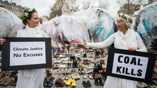 Unrest during environmental rallies in Paris