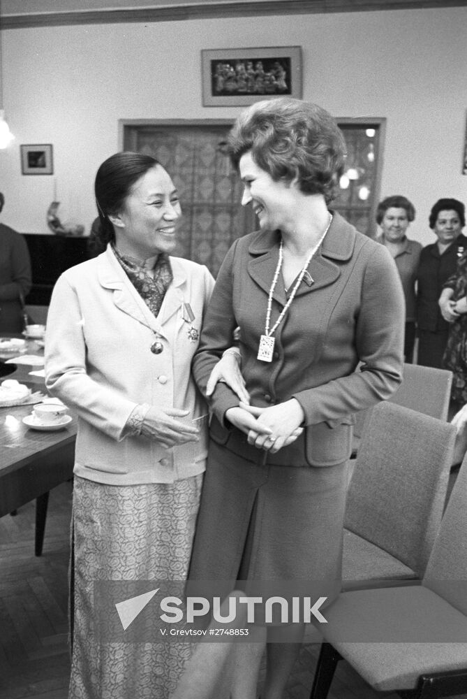 Meeting in Soviet Women's Committee