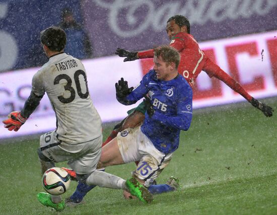Russian Football Premier League. Dynamo vs. Lokomotiv