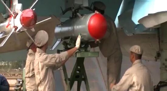 Russia's Su-34 jets carry air-to-air missiles in Syria