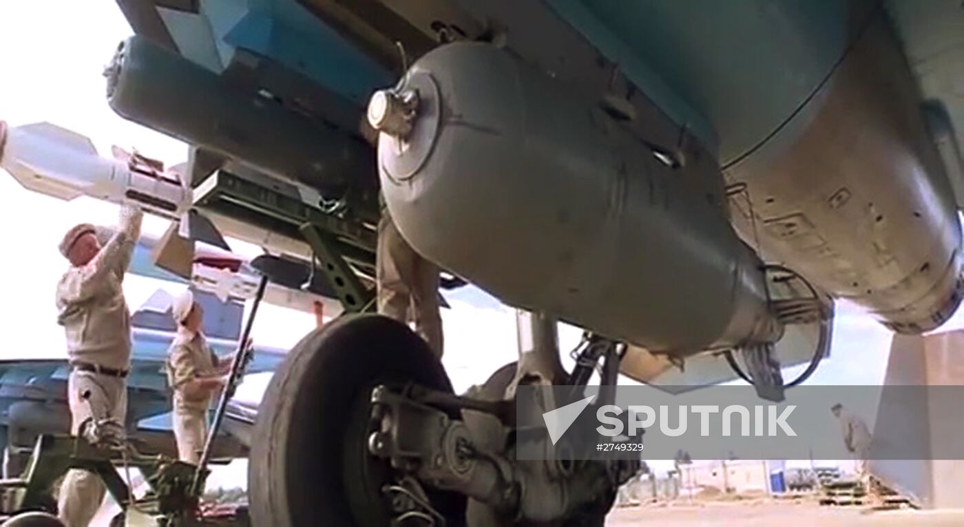 Russia's Su-34 jets carry air-to-air missiles in Syria