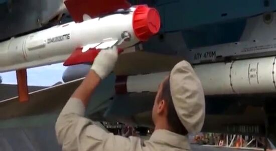 Russia's Su-34 jets carry air-to-air missiles in Syria