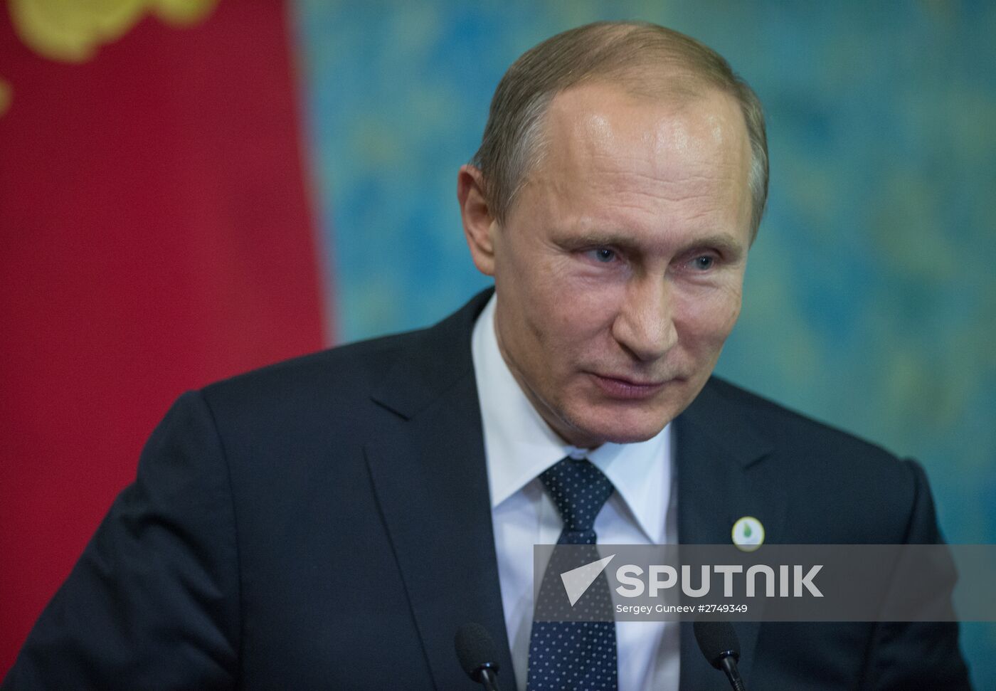 Russian President Vladimir Putin visits France