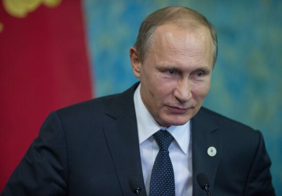 Russian President Vladimir Putin visits France