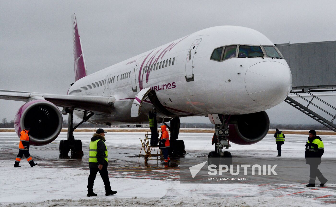 First VIM Airlines flight between Vladivostok and Moscow