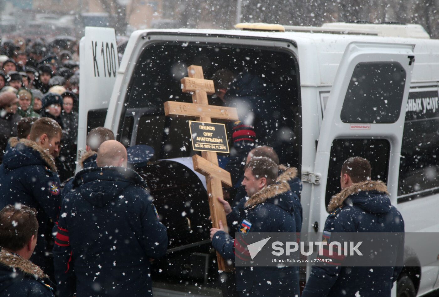 Funeral of pilot Oleg Peshkov killed in Syria